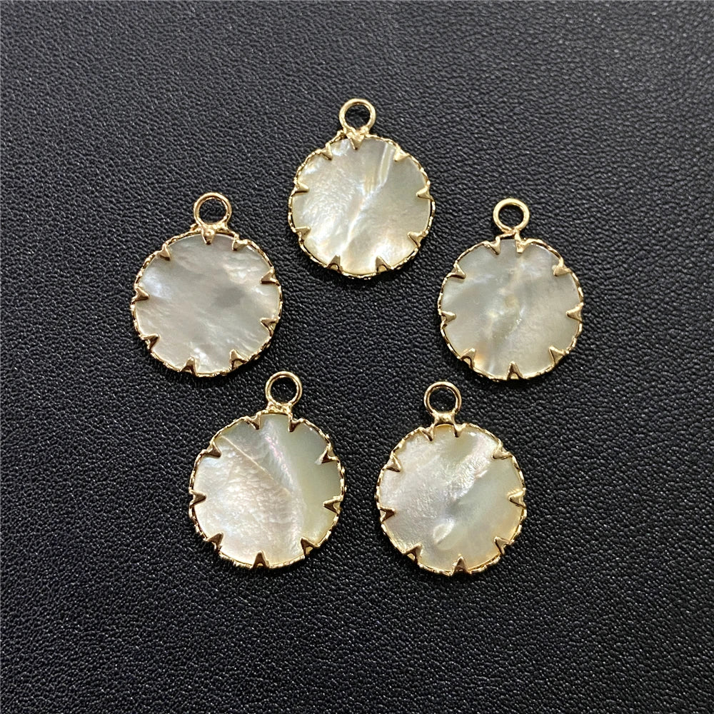 2PCS Natural Shell Pendant Round Love Heart Mother of Pearl Shell Charms Pendants for Jewelry Making DIY Women Bracelet Necklace