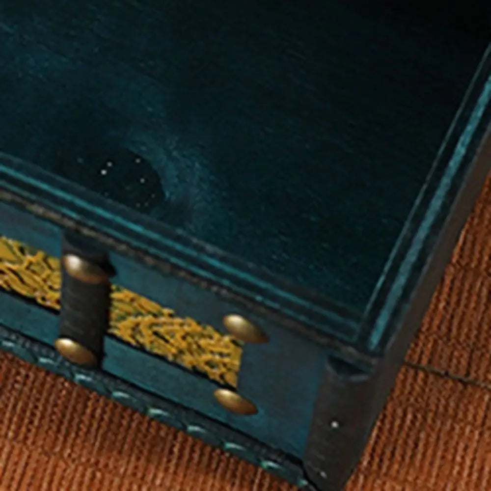 Antique Wooden Storage Box Wooden Antique Finish Jewelry Keepsakes Box Carved Design with Lid Organizers Case Bedroom