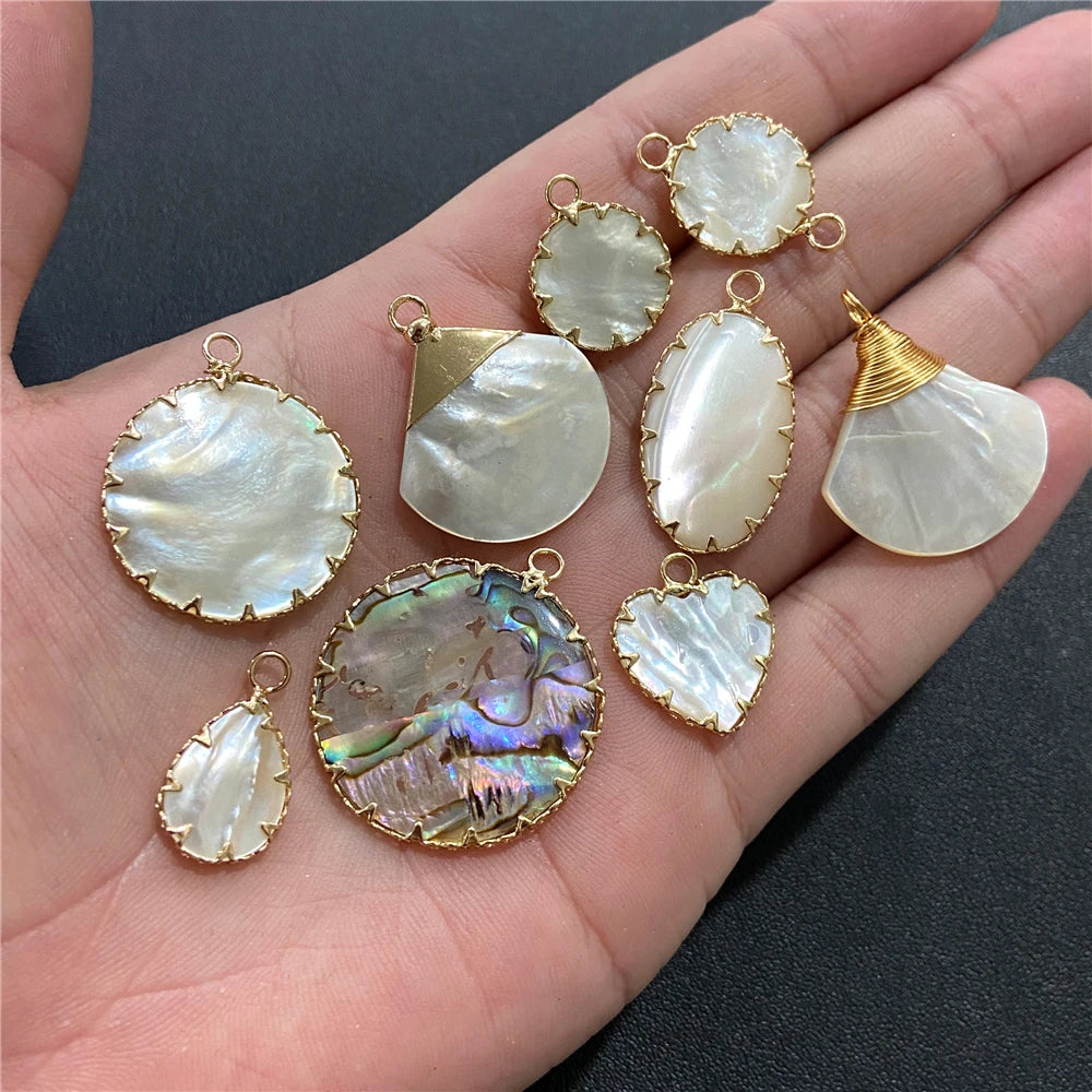 2PCS Natural Shell Pendant Round Love Heart Mother of Pearl Shell Charms Pendants for Jewelry Making DIY Women Bracelet Necklace